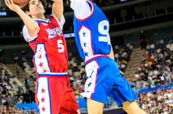 开云平台-球员在最新比赛中展现出顶尖技艺