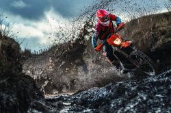 开云官网-东方之师鏖战风城，恩比德关键一击定乾坤