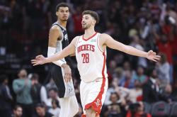 开云下载-火箭队击败湖人队,晋级西部决赛