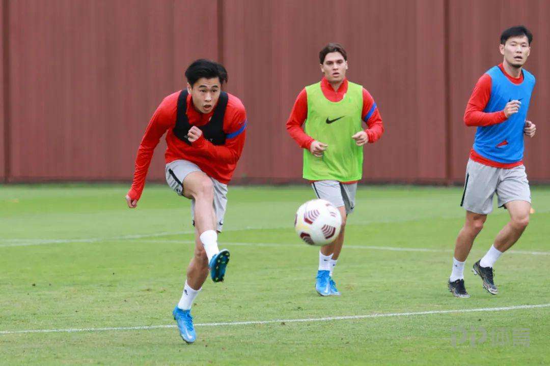 关键时刻敲定胜局，球员技战术全方位施展的简单介绍