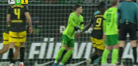 包含多特蒙德攻坚克难,战胜狼堡取得三分的词条 包含多特蒙德攻坚克难,战胜狼堡取得三分的词条