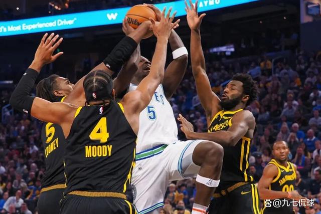 卫冕冠军被黑马球队连番斩获胜利 卫冕冠军被黑马球队连番斩获胜利