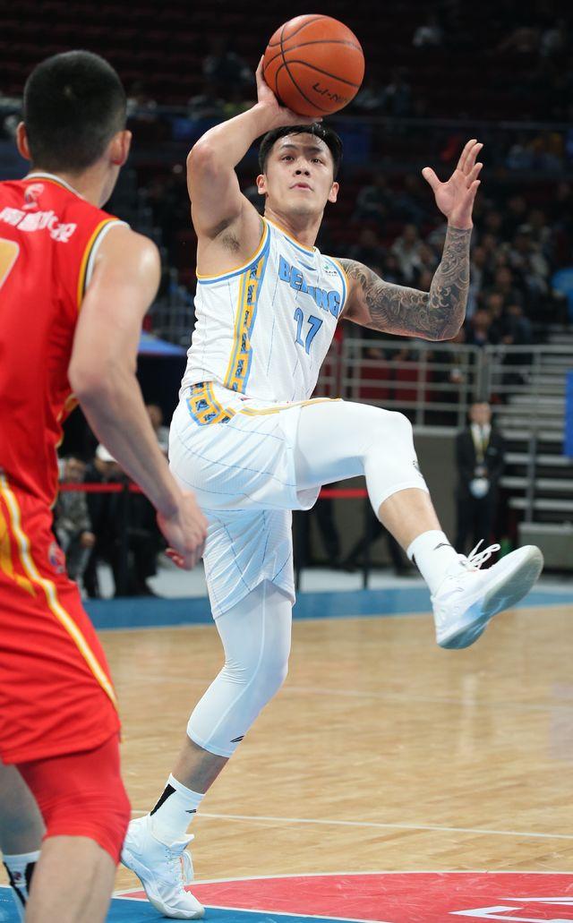 北京首钢队主场大胜,积极备战下一场比赛 北京首钢队主场大胜,积极备战下一场比赛