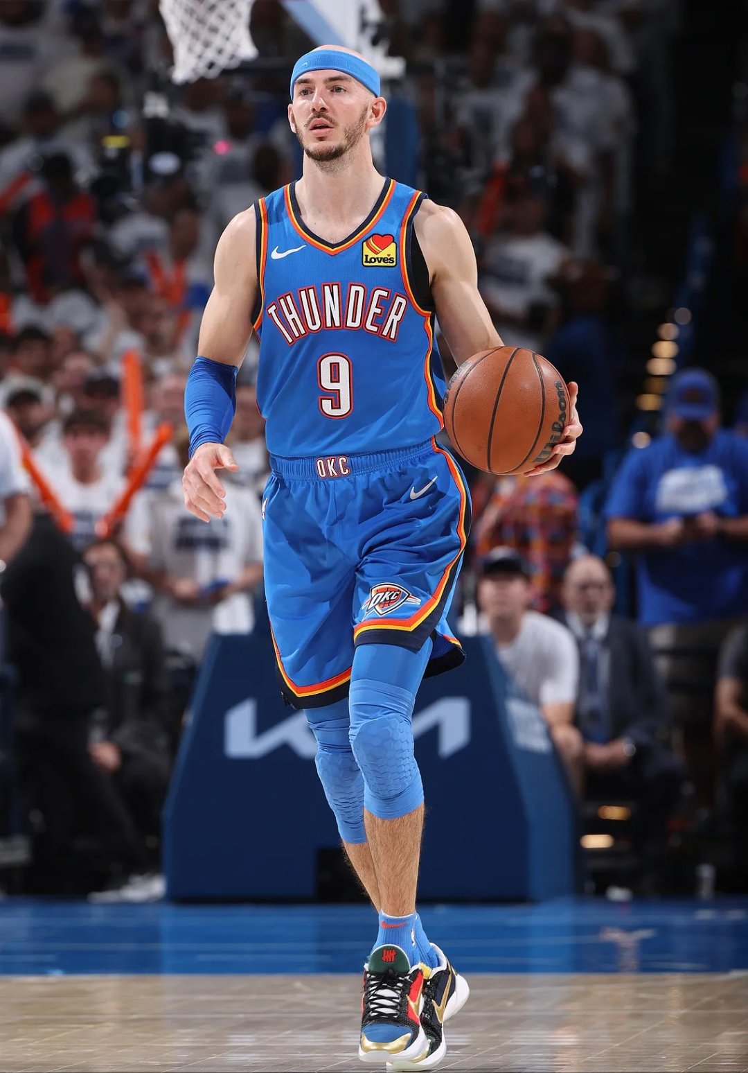 雷霆后卫成为焦点,砍下生涯新高得分的简单介绍 雷霆后卫成为焦点,砍下生涯新高得分的简单介绍