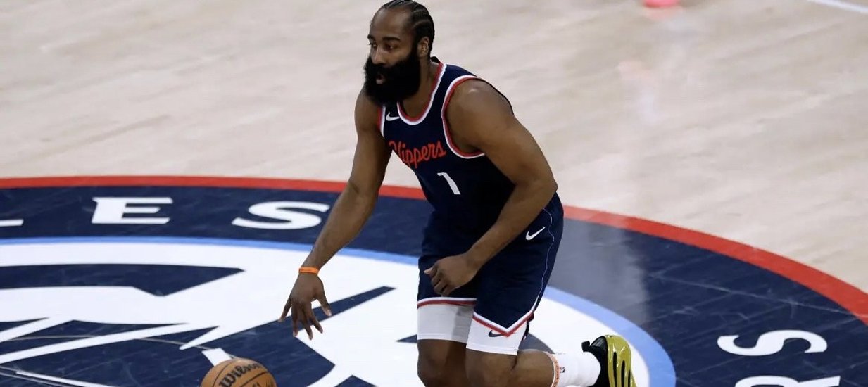 关于火箭队遭遇三连败，哈登需要调整状态找回胜利的步伐的信息