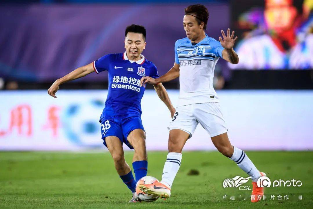 紧张对决拉开帷幕，火箭队赢得开门红