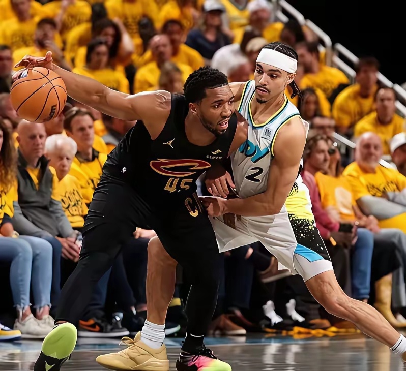 关于步行者主场大胜独行侠，三分球助力胜利的信息