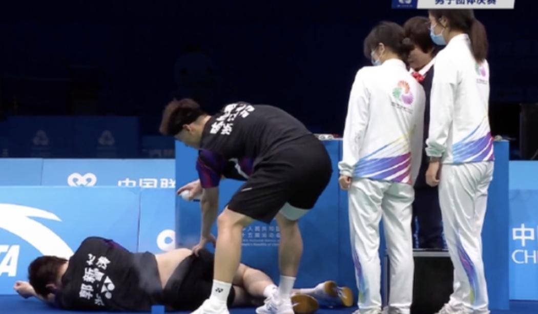 德国队横扫日本队,石宇奇带队取胜 德国队横扫日本队,石宇奇带队取胜