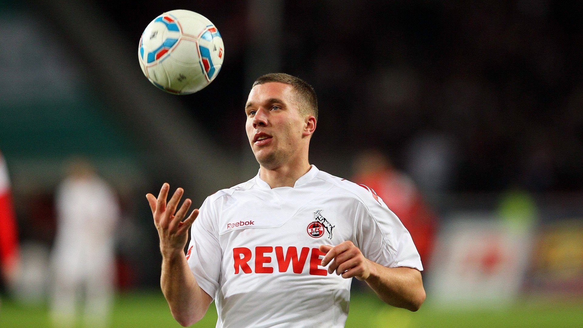 欧冠半决赛焦点战,雄鹿稳稳拿下国王