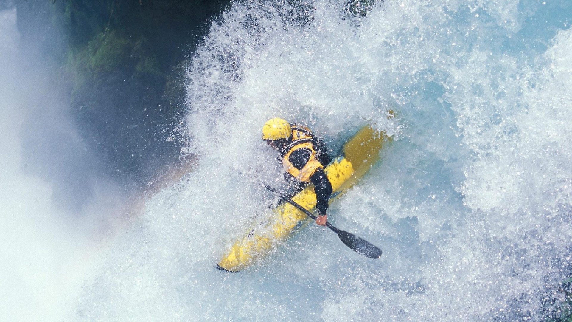 赛道上的交响诗，塔图姆在F1街道赛之夜的全程高能输出